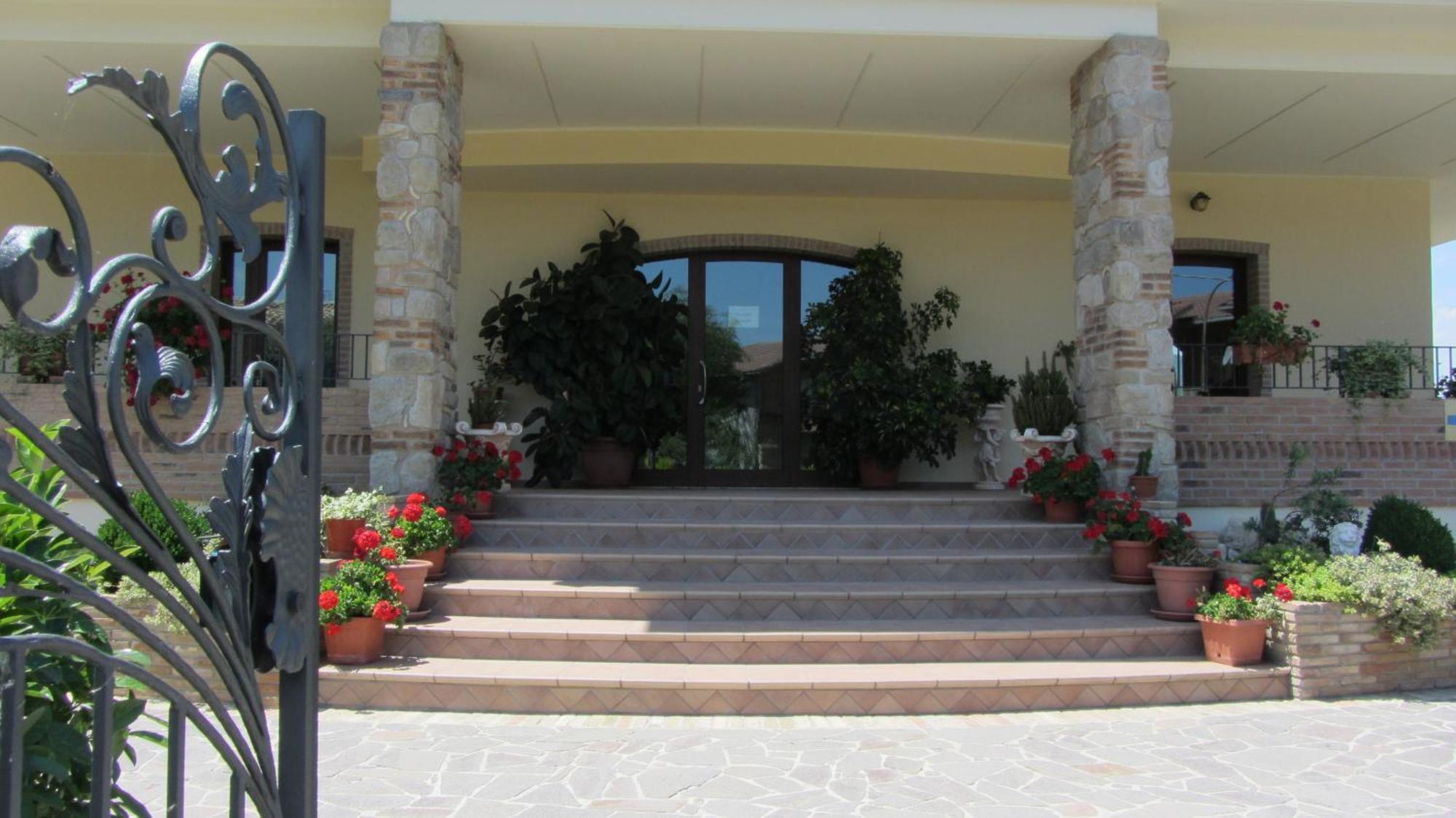 Locanda Del Parco Hotel Colledara Экстерьер фото