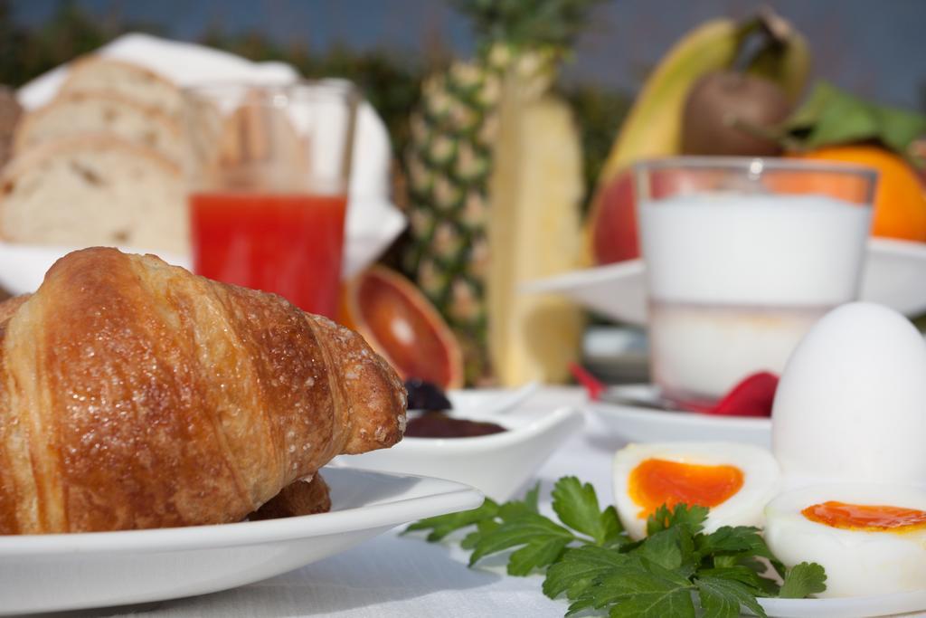 Locanda Del Parco Hotel Colledara Экстерьер фото