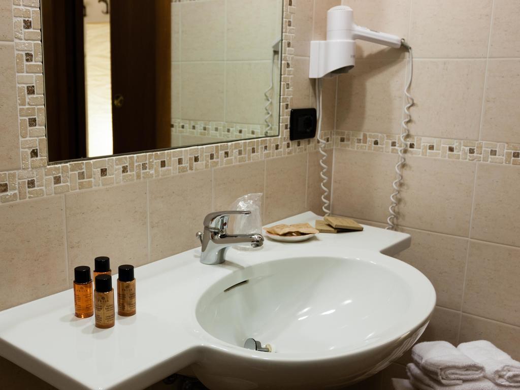 Locanda Del Parco Hotel Colledara Номер фото