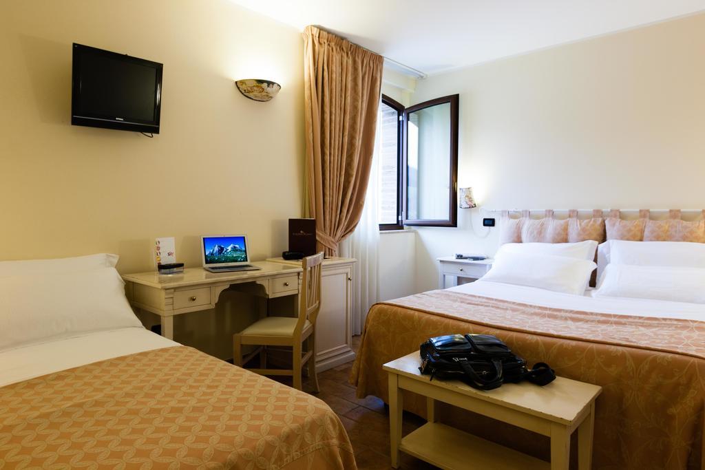 Locanda Del Parco Hotel Colledara Экстерьер фото